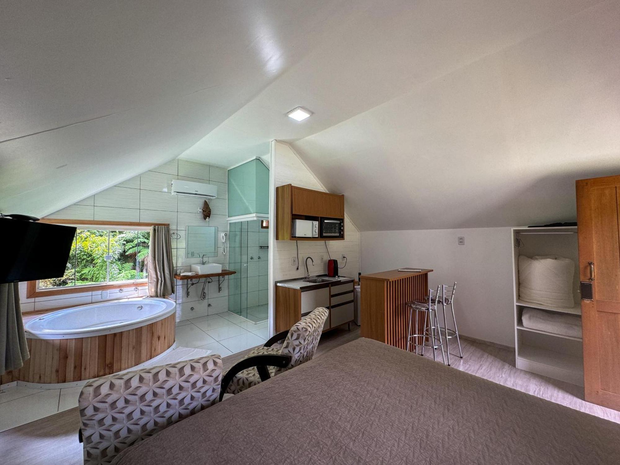 One-Bedroom Chalet,1647743624:JPEG